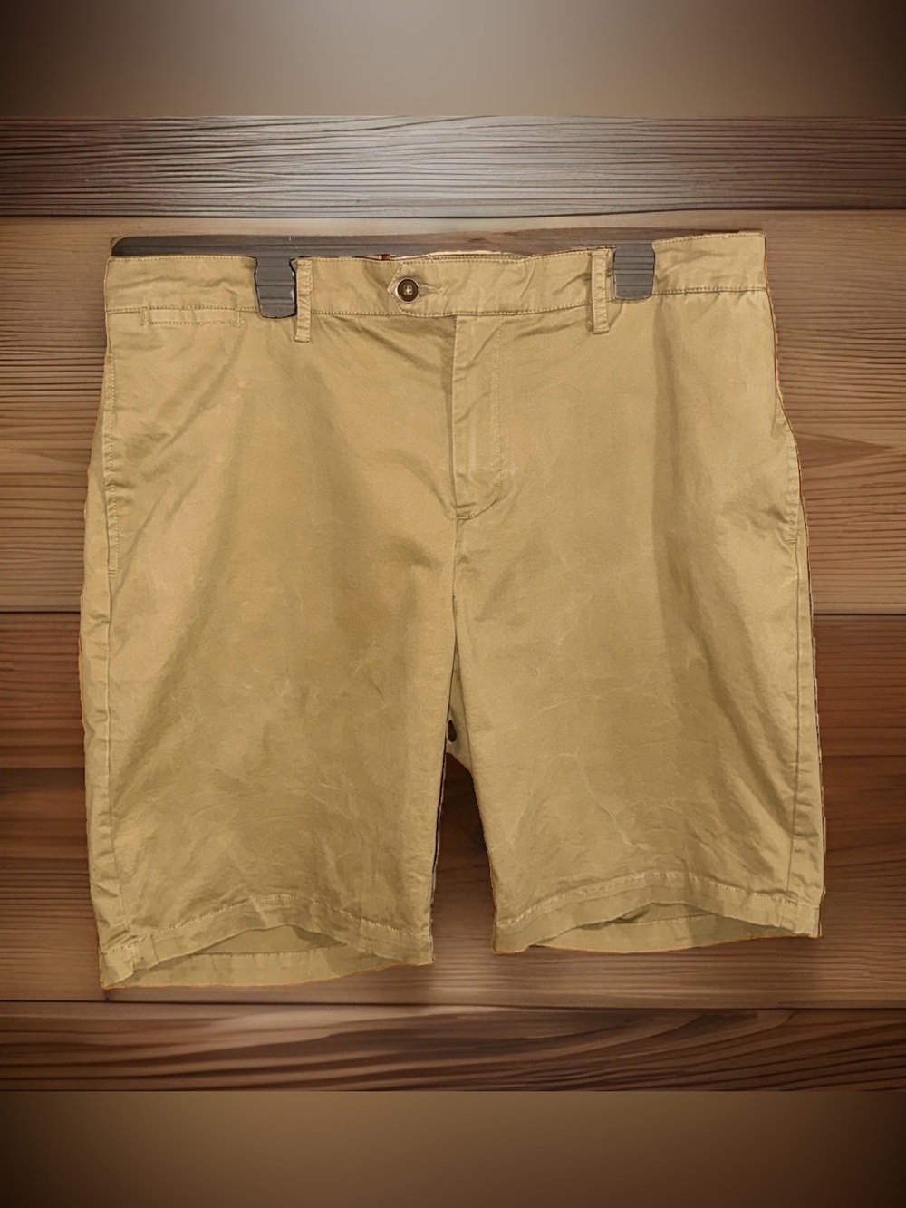 Southern Pines Men's Casual Cotton Chino Shorts in Khaki-38”x9.5”-EC